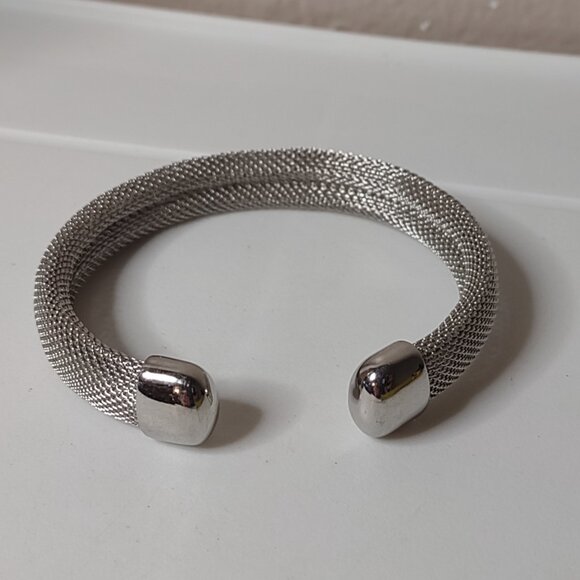 7 Inch INOX Metal Mesh Bracelet - Picture 4 of 8